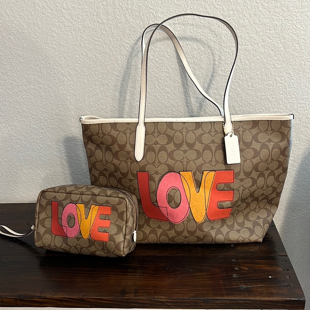 Coach LOVE City Tote in Signature Canvas w/ matching cosmetic case